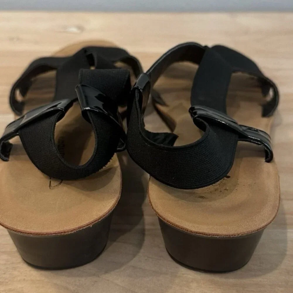 Women's 10 CL Laundry Black Strappy Slip-on Comfort Work Casual Wedge Sandals